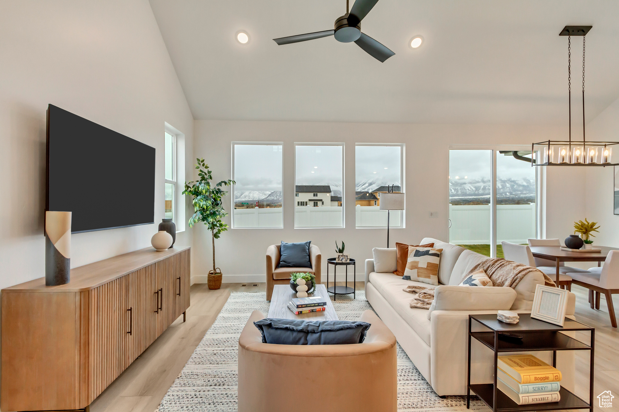 ARROWHEAD RANCH - Residential