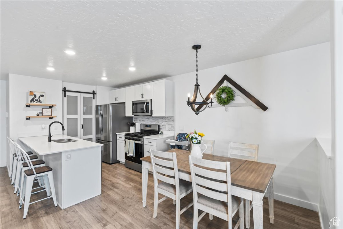 Santaquin, Utah 84655, United States, 3 Bedrooms Bedrooms, ,2 BathroomsBathrooms,Residential,Pending,111978