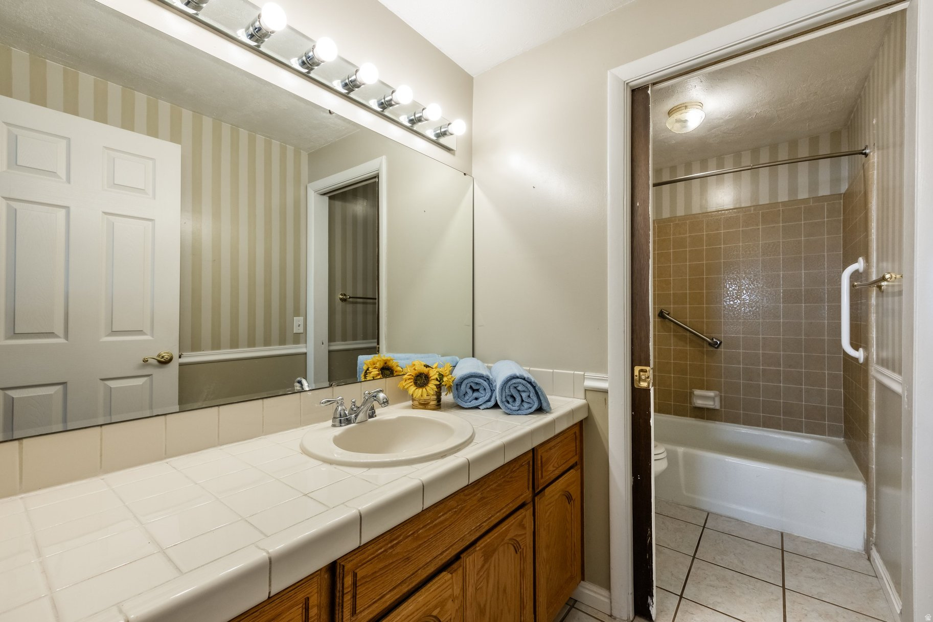 SUNDOWN ESTATES - Residential