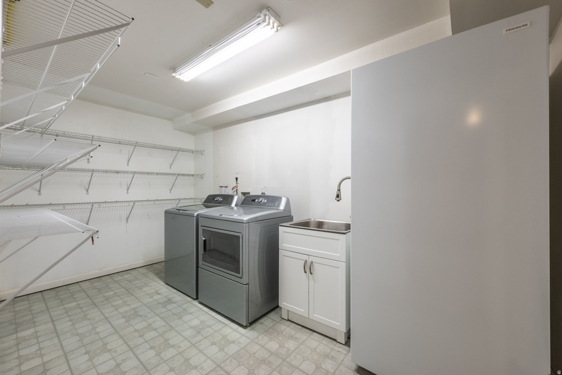 SUNDOWN ESTATES - Residential