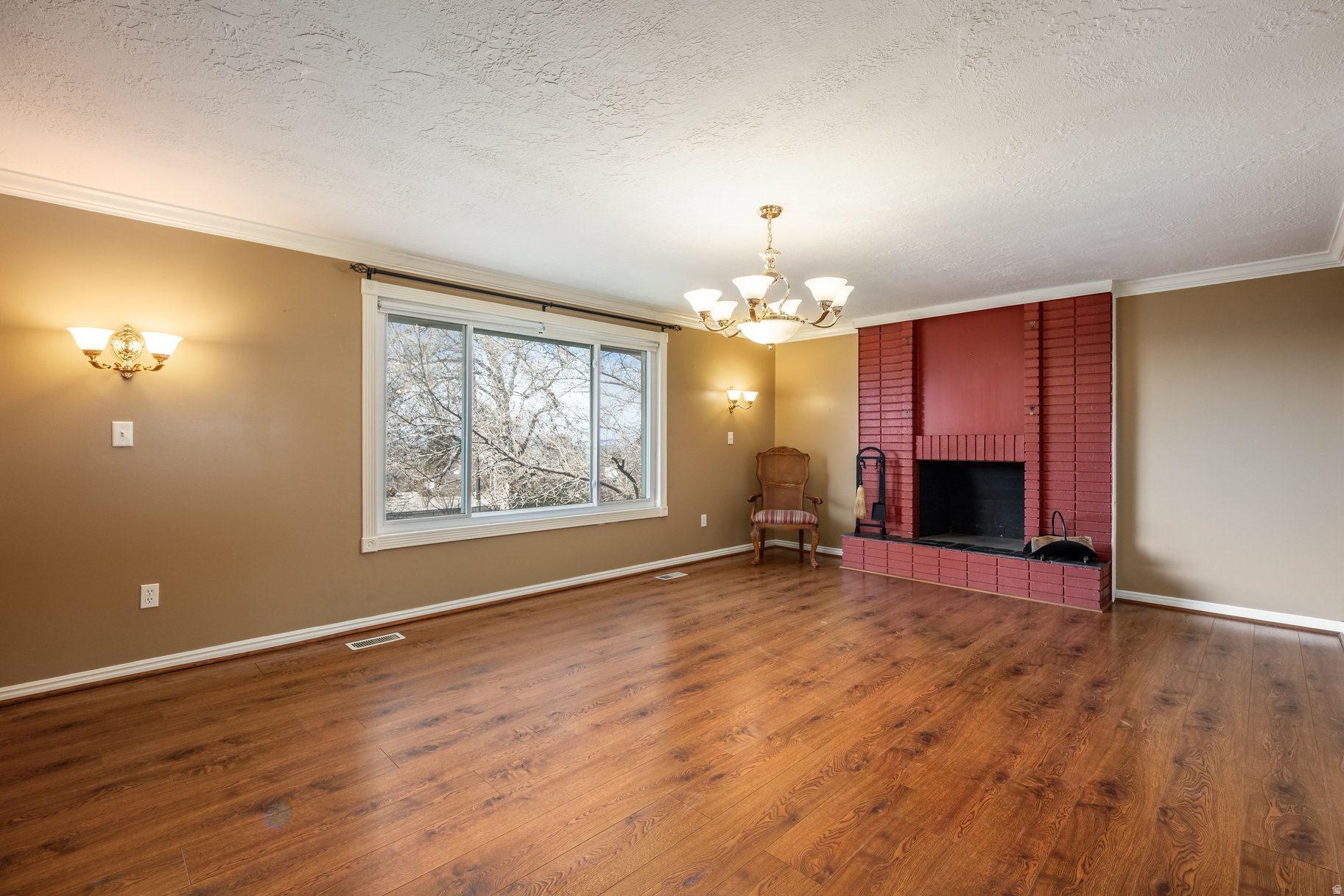 SUNDOWN ESTATES - Residential