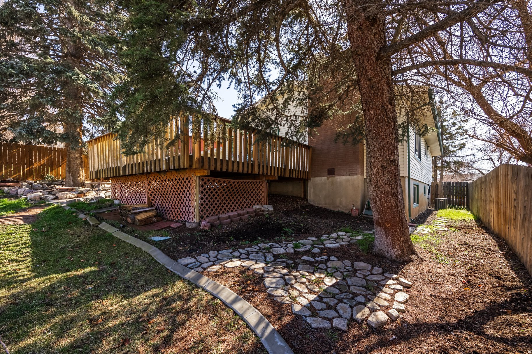 SUNDOWN ESTATES - Residential