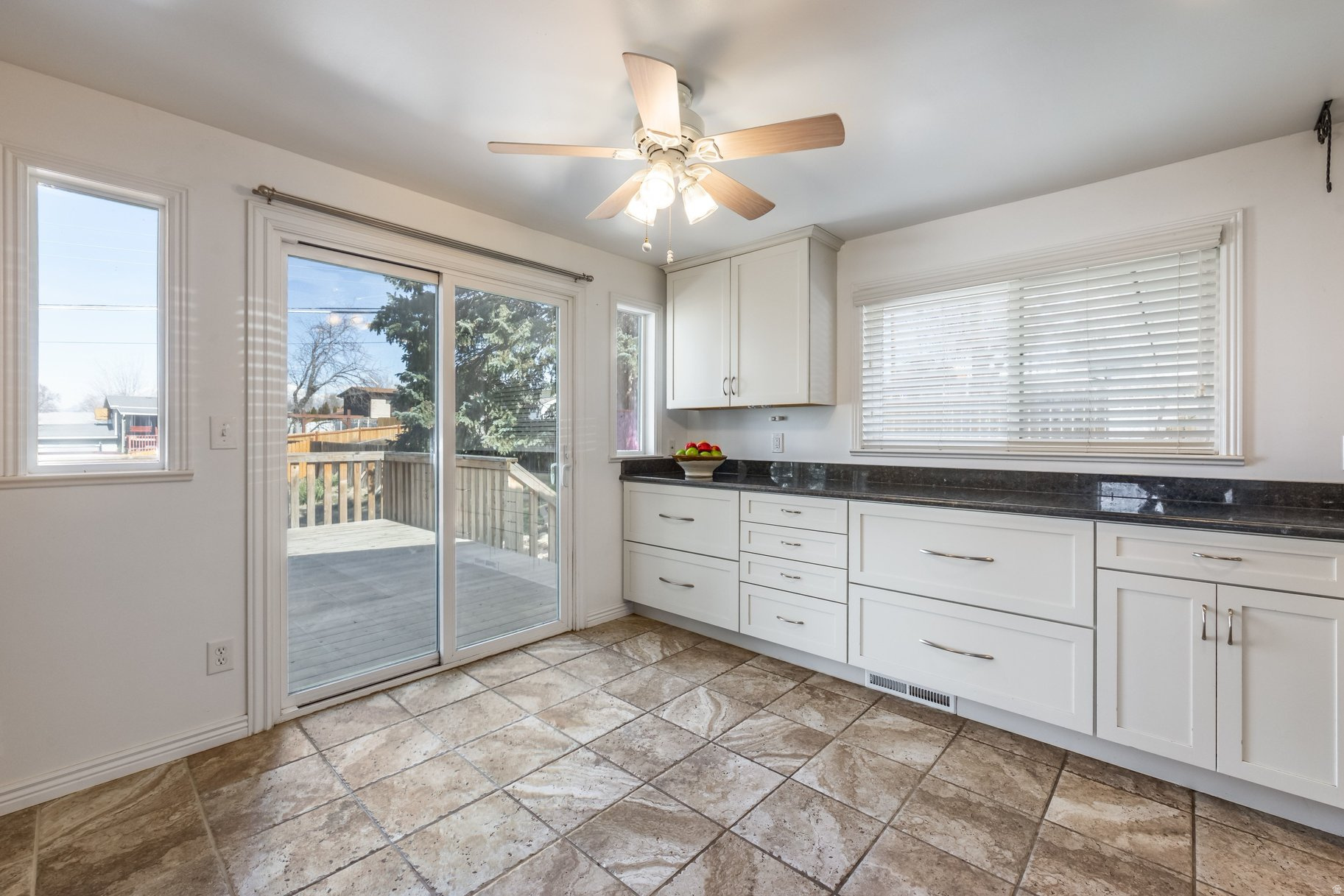 SUNDOWN ESTATES - Residential