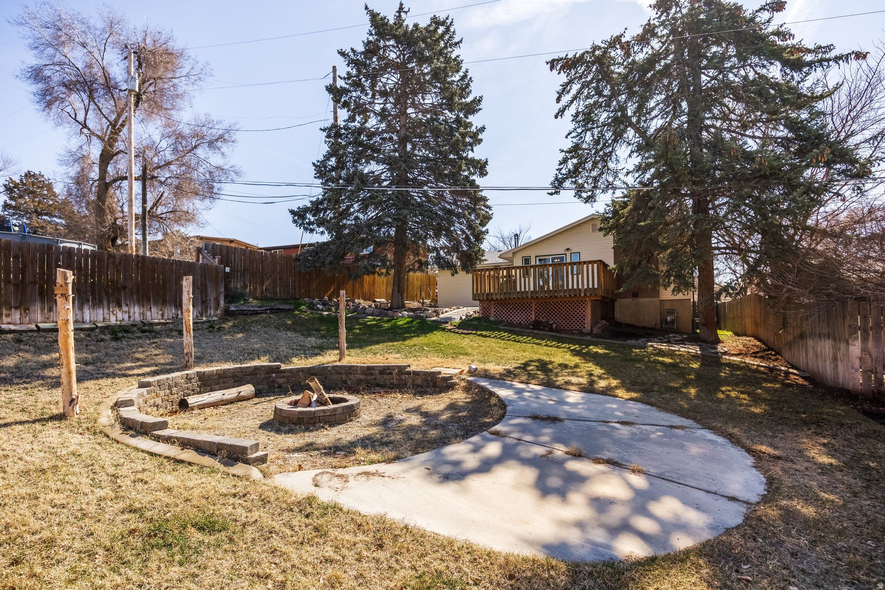 SUNDOWN ESTATES - Residential