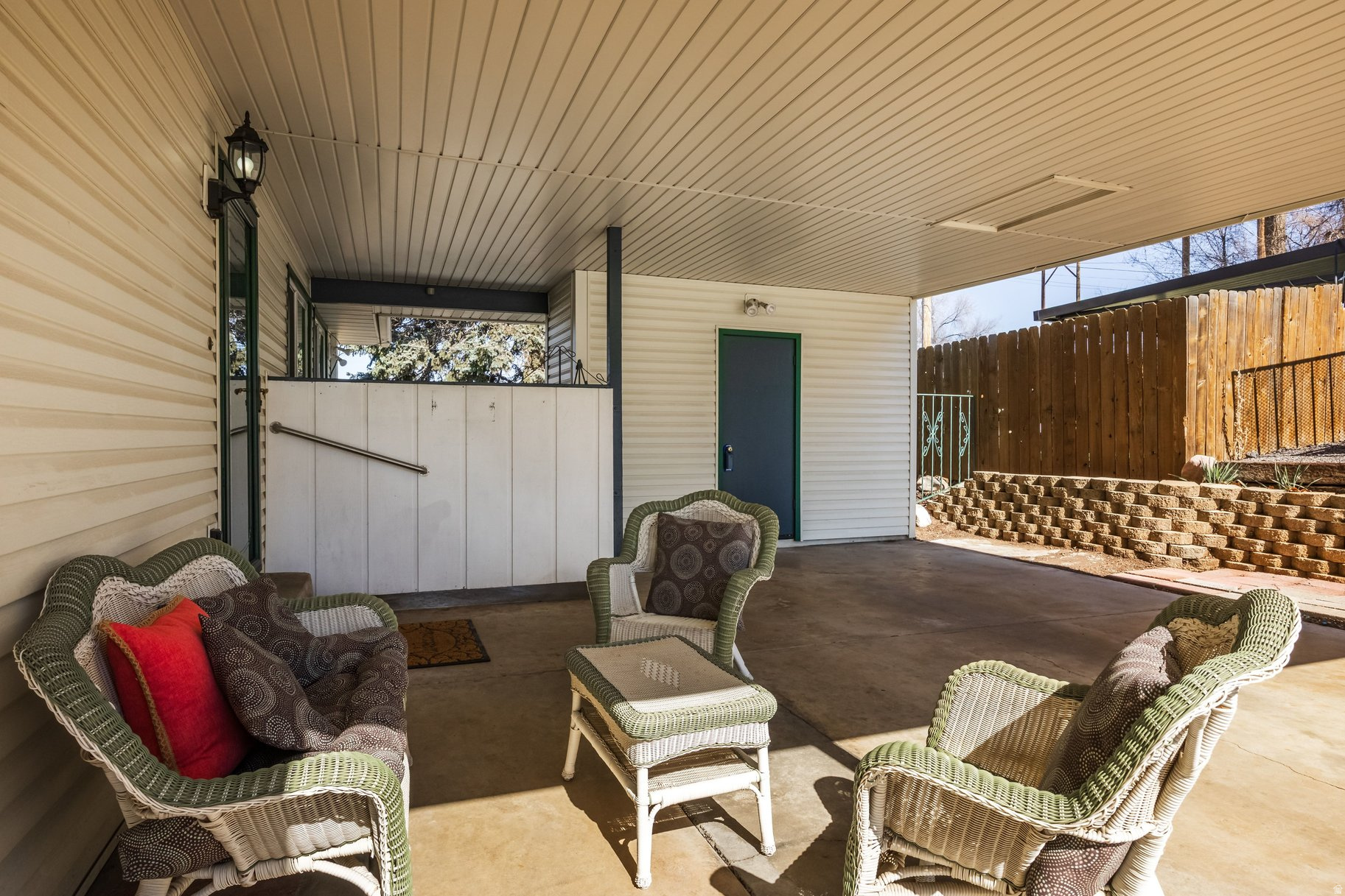 SUNDOWN ESTATES - Residential