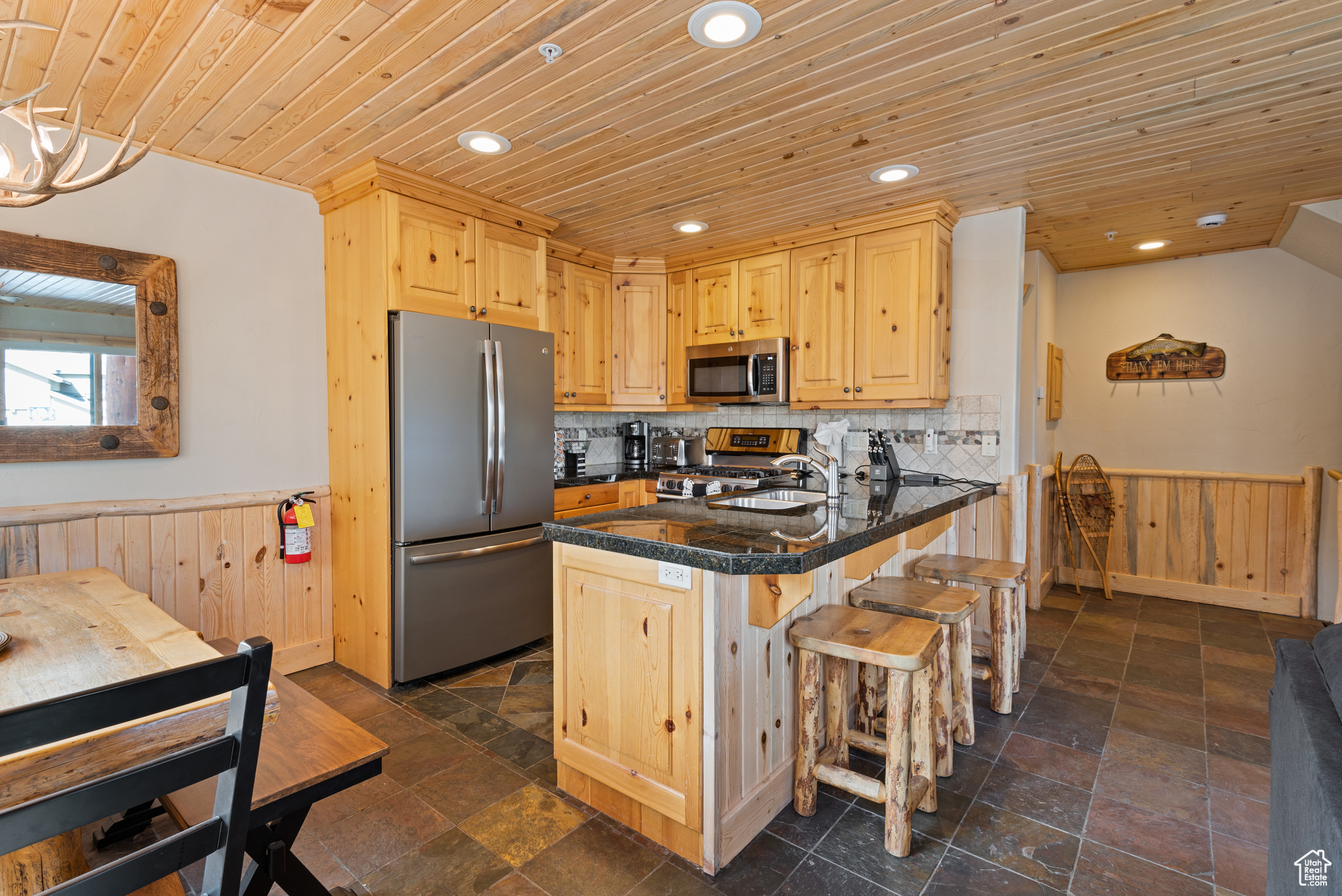 TIMBER WOLF LODGES - Residential