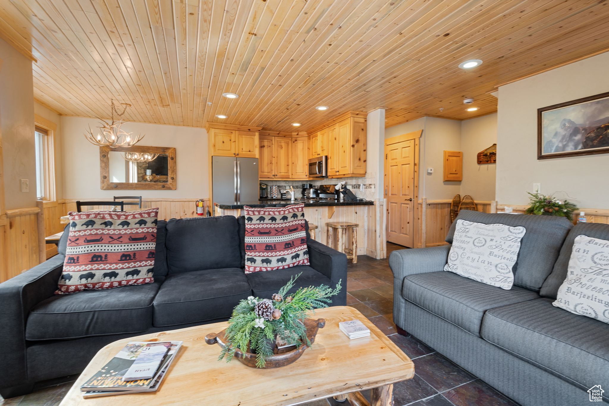TIMBER WOLF LODGES - Residential