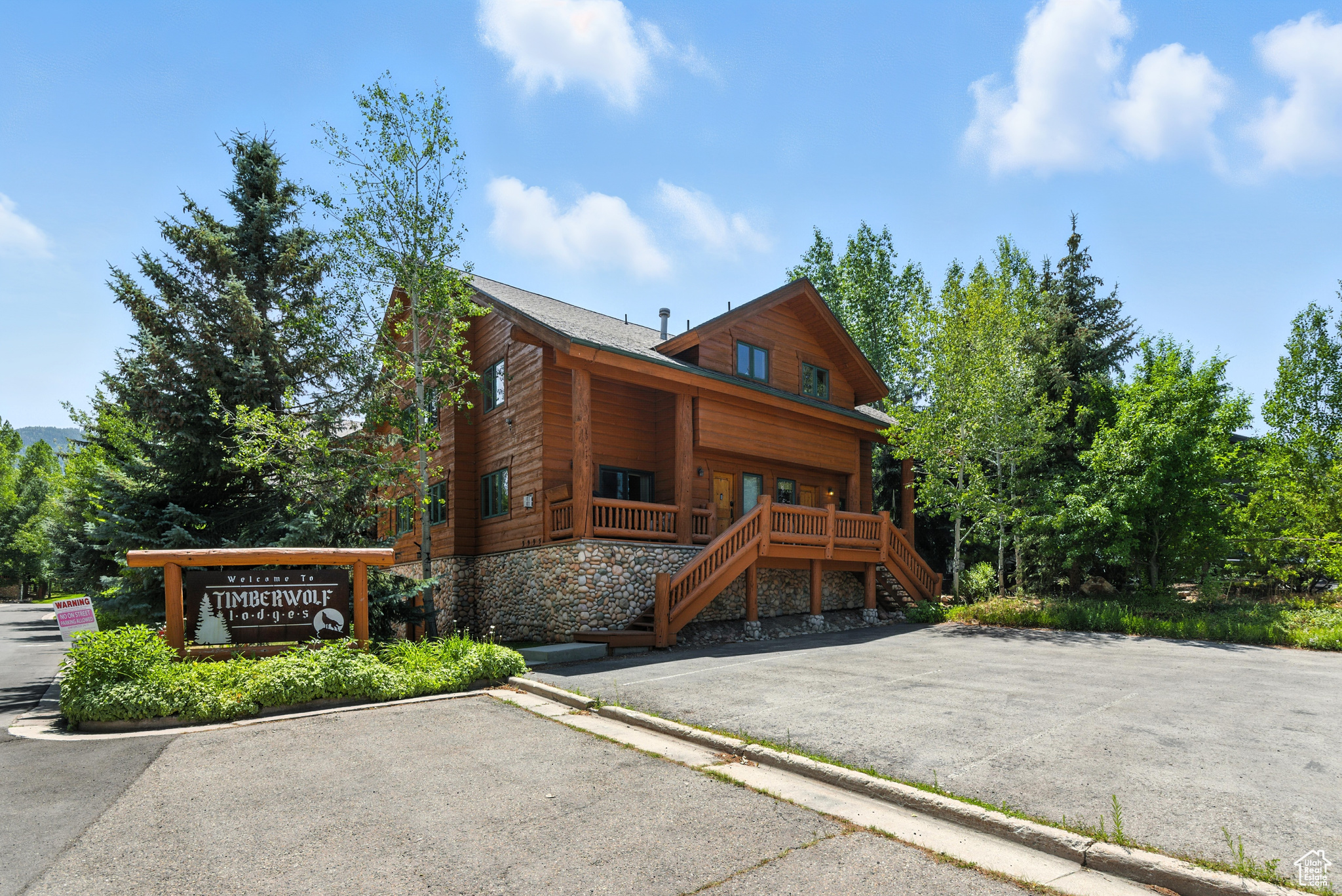 TIMBER WOLF LODGES - Residential