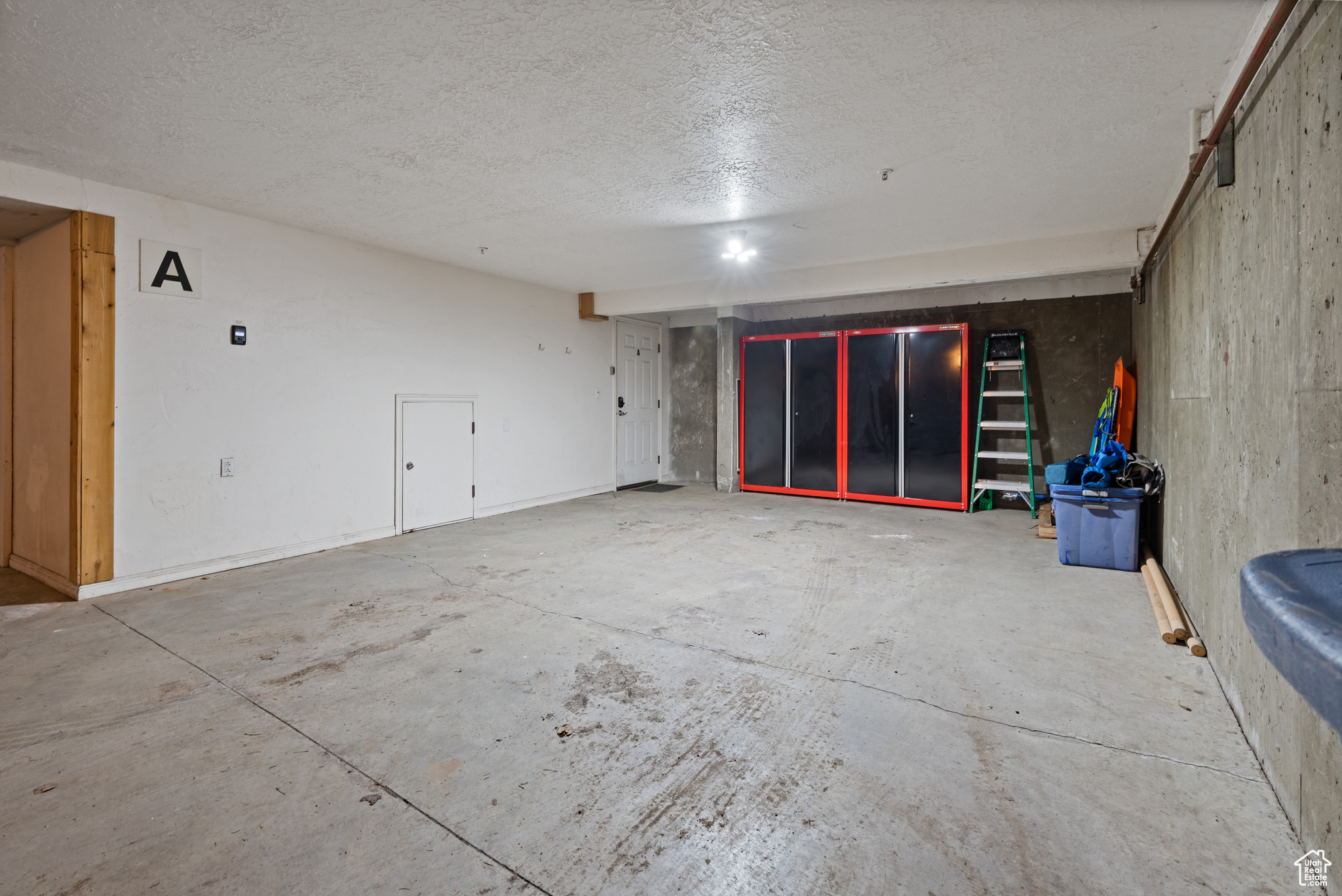 TIMBER WOLF LODGES - Residential