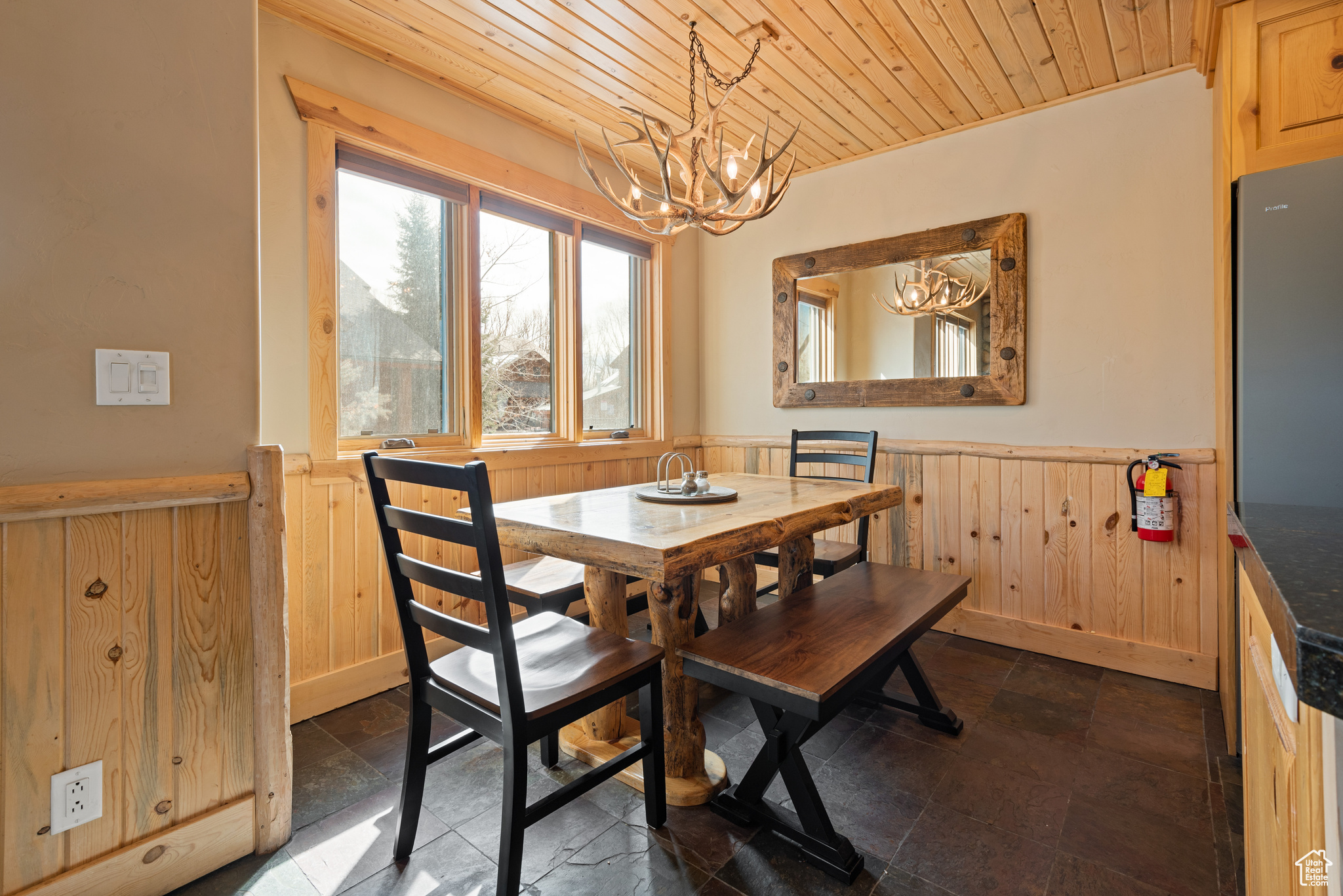 TIMBER WOLF LODGES - Residential