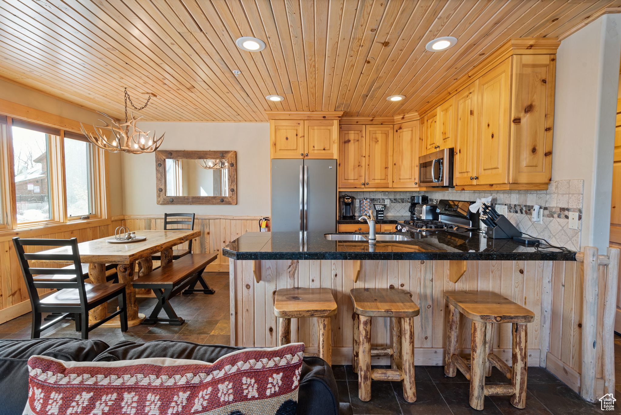 TIMBER WOLF LODGES - Residential