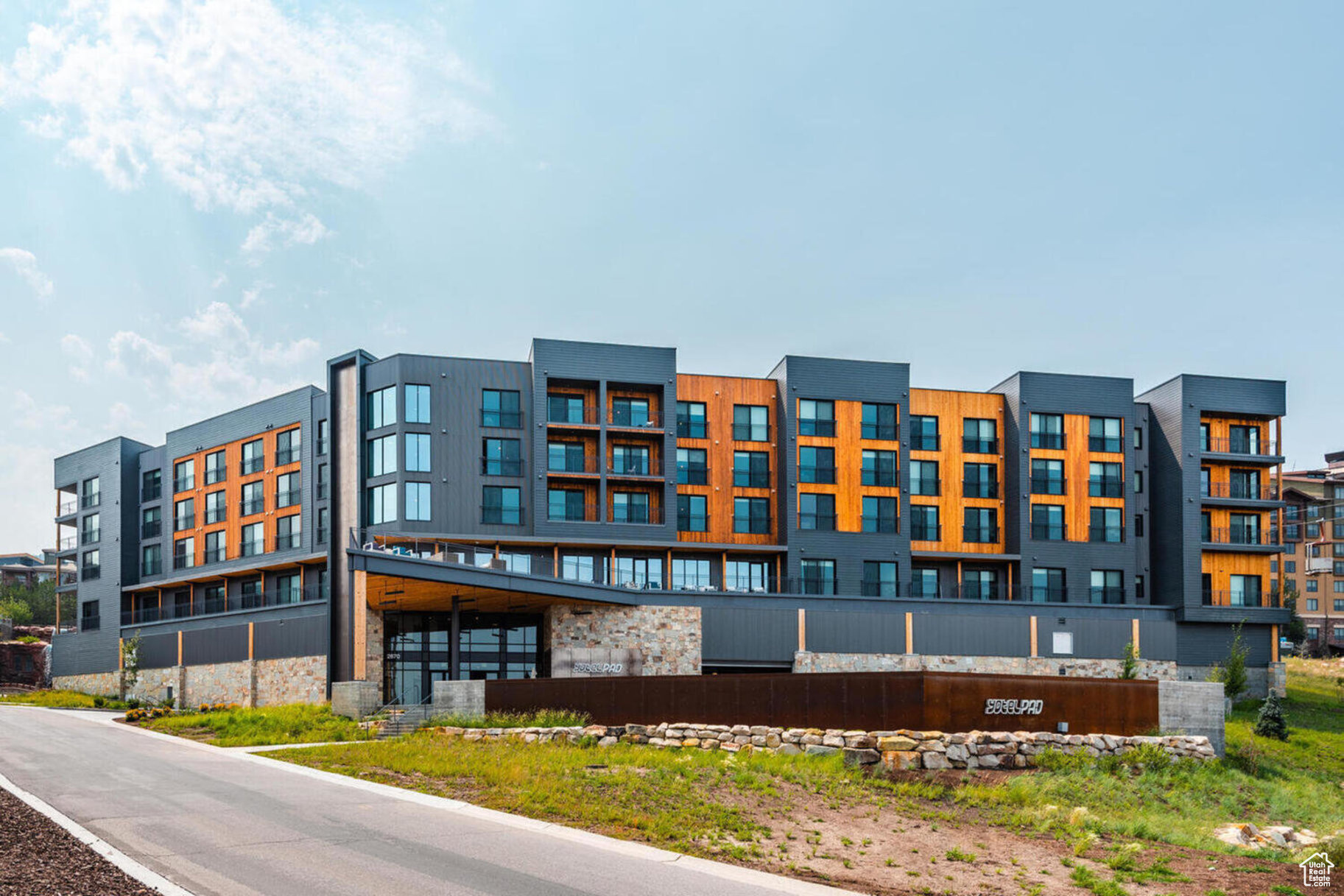 CANYON HAUS/YOTELPAD - Residential