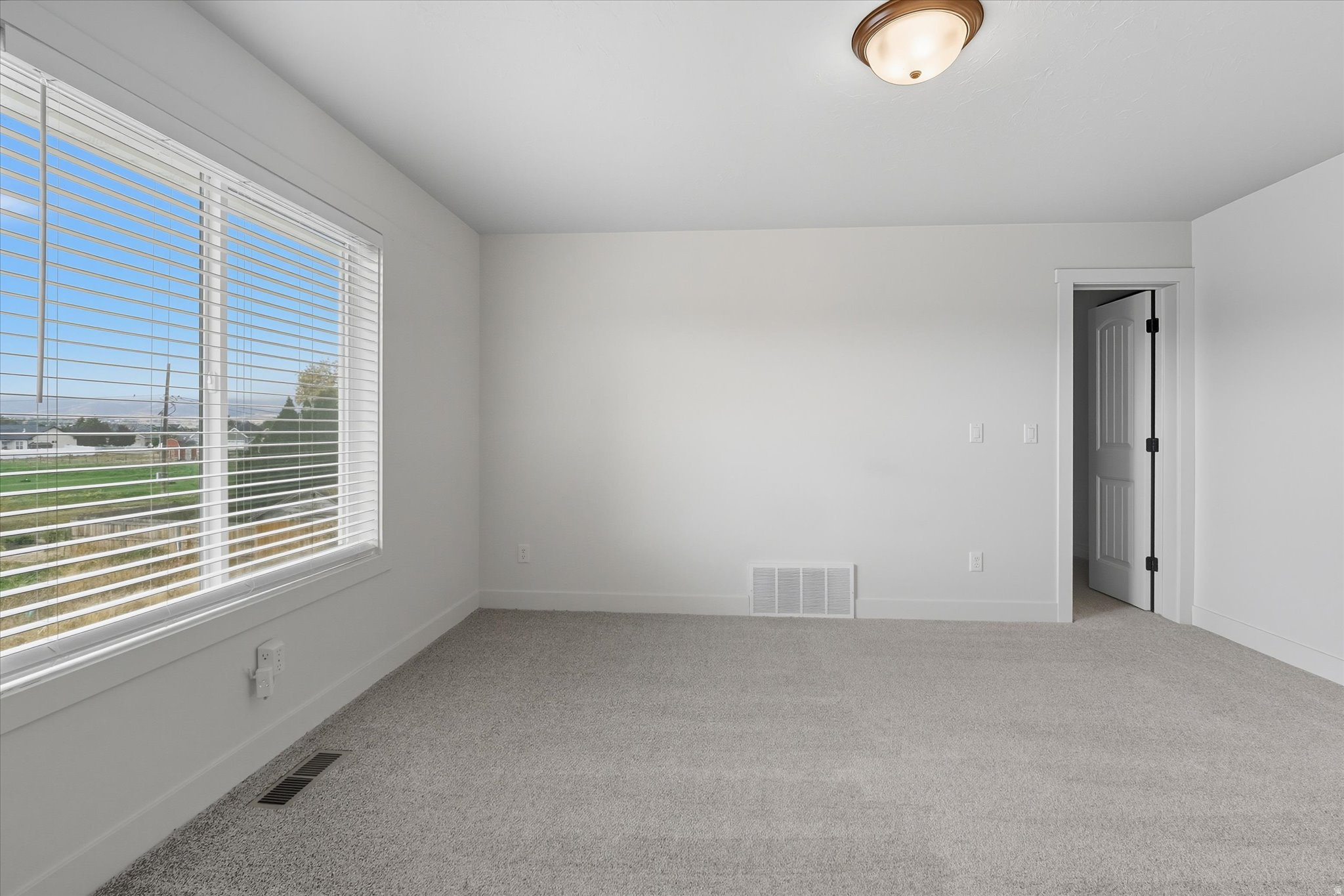 LYNN LINDLEY MINI SUBDIVISION - Residential