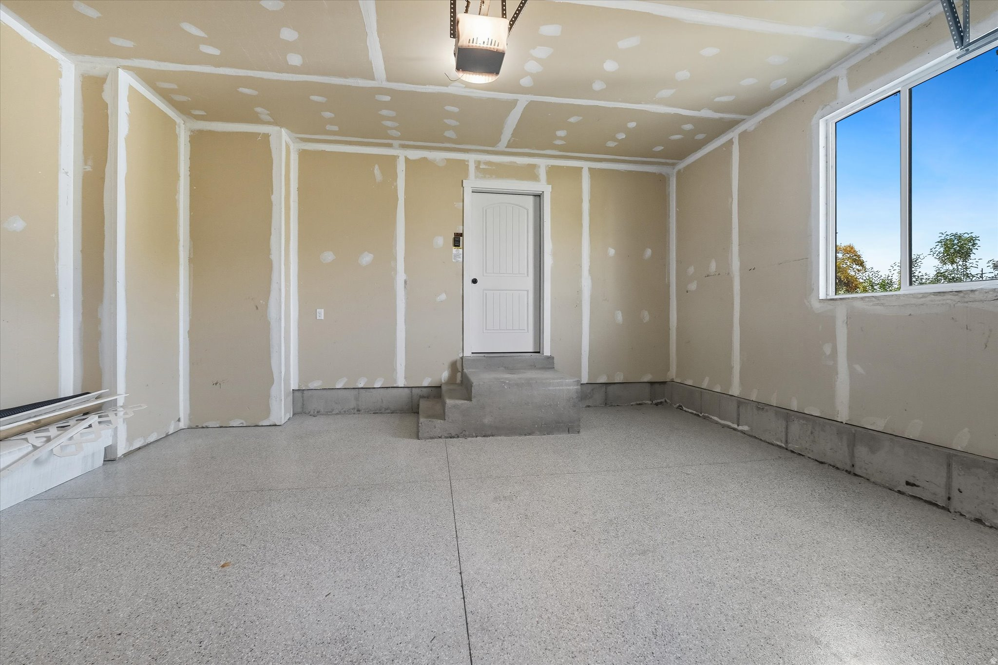 LYNN LINDLEY MINI SUBDIVISION - Residential