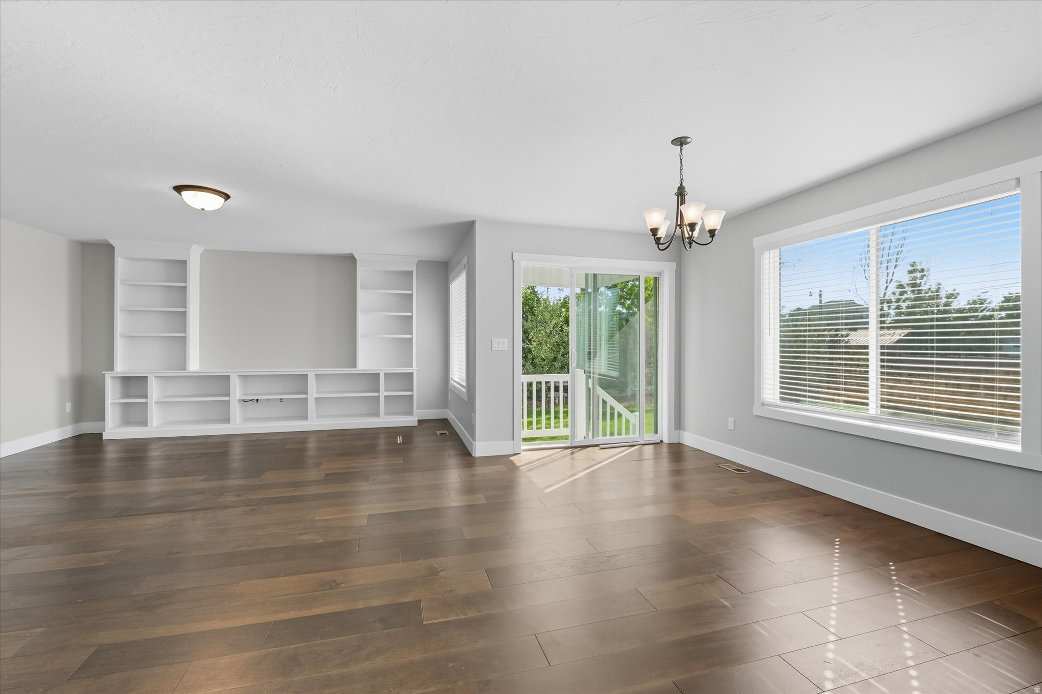 LYNN LINDLEY MINI SUBDIVISION - Residential