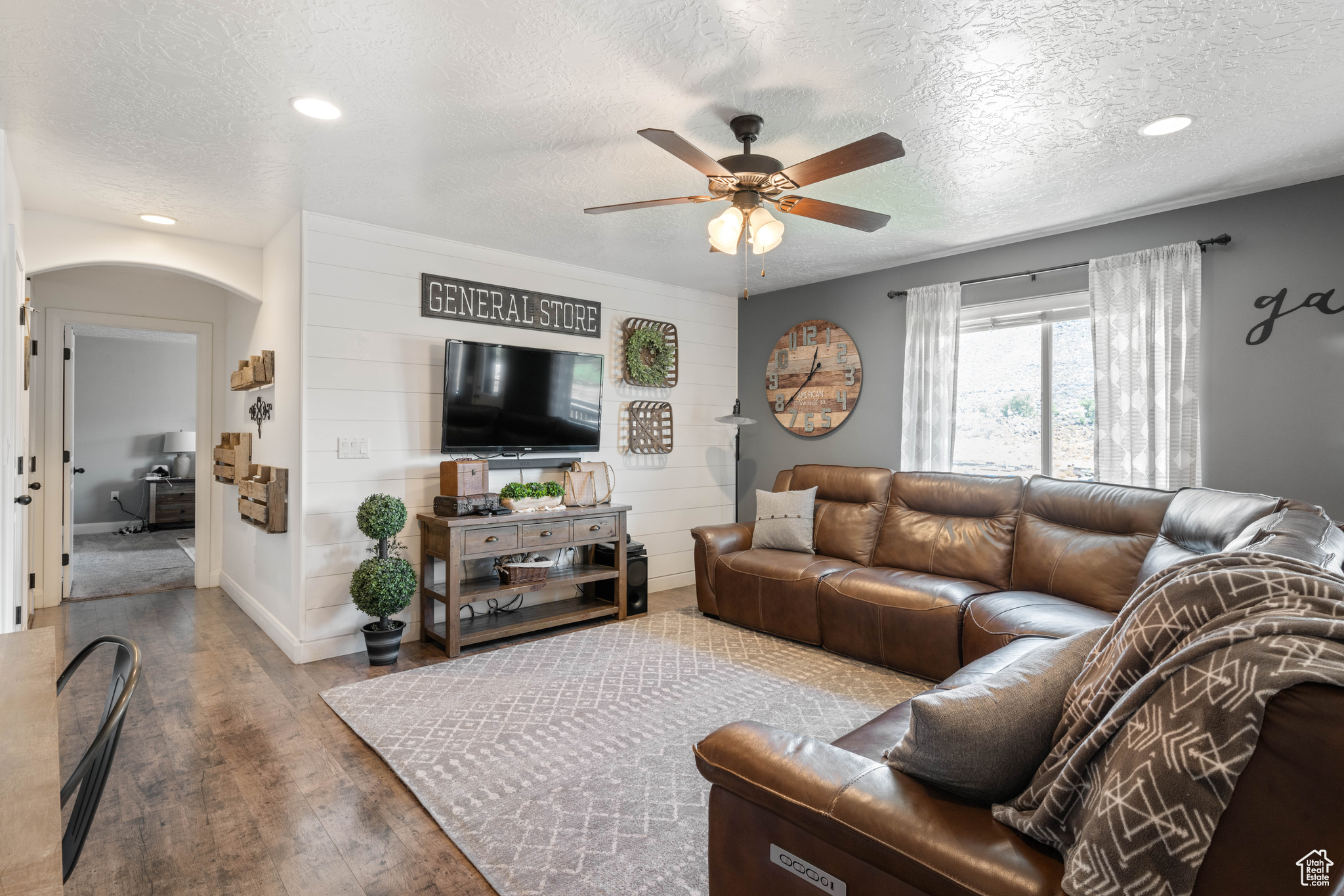 ALMOND HEIGHTS PARK AMD - Residential