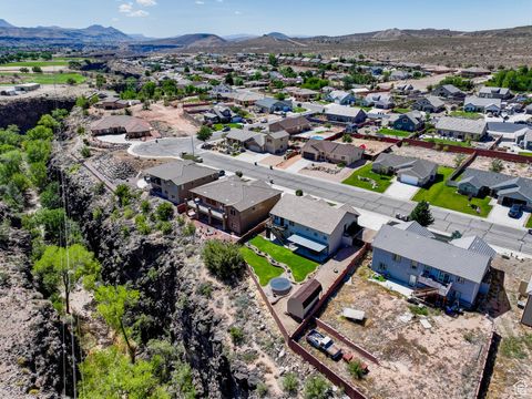 Tiny photo for 785 S PEACHTREE DR, Toquerville, UT 84774 (MLS # 2111788)