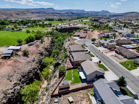 Tiny photo for 785 S PEACHTREE DR, Toquerville, UT 84774 (MLS # 2111788)
