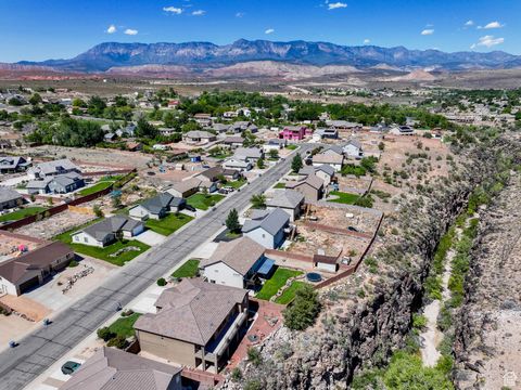 Tiny photo for 785 S PEACHTREE DR, Toquerville, UT 84774 (MLS # 2111788)