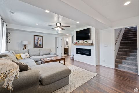 Tiny photo for 785 S PEACHTREE DR, Toquerville, UT 84774 (MLS # 2111788)