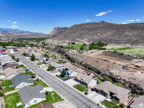 Tiny photo for 785 S PEACHTREE DR, Toquerville, UT 84774 (MLS # 2111788)