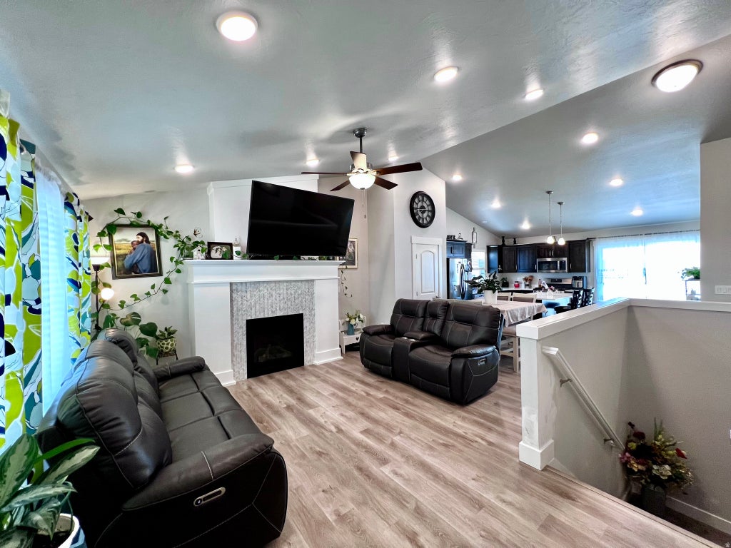 Photo of 579 W 440 N, Smithfield, UT 84335 (MLS # 2181924)