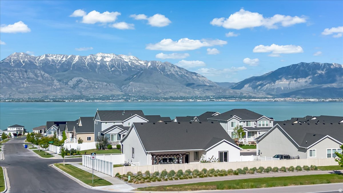 MALLARD BAY - Residential