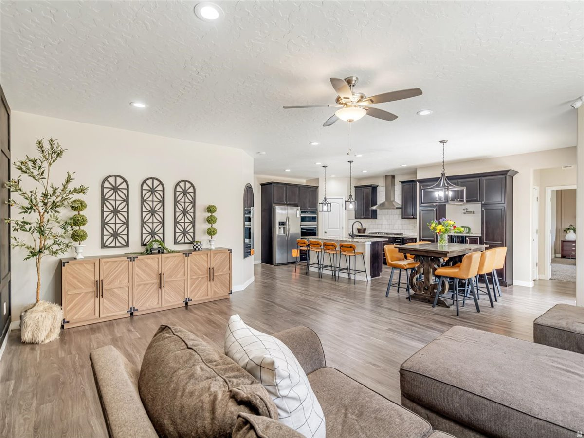 MALLARD BAY - Residential