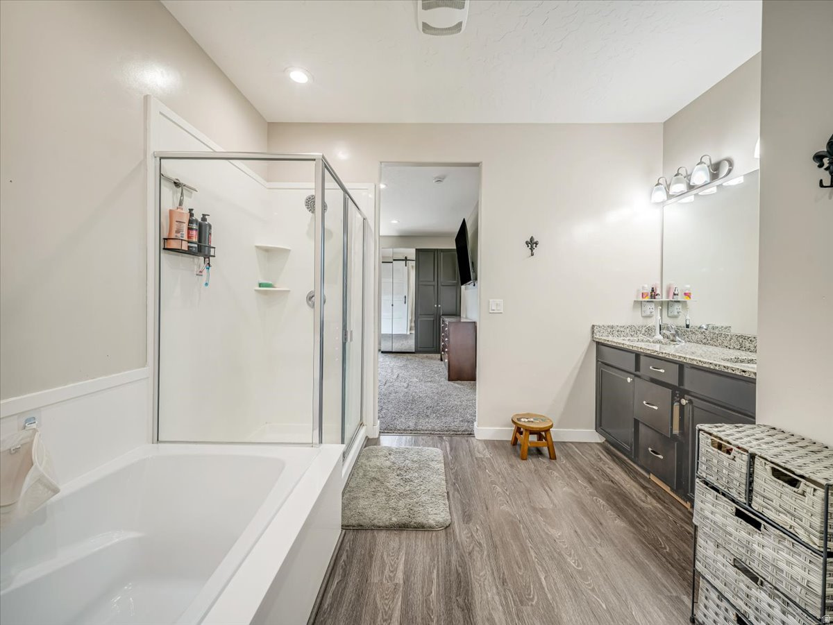 MALLARD BAY - Residential