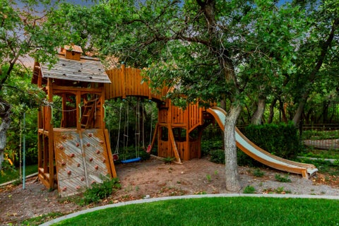 Tiny photo for 1347 N MOYLE DR, Alpine, UT 84004 (MLS # 2172264)