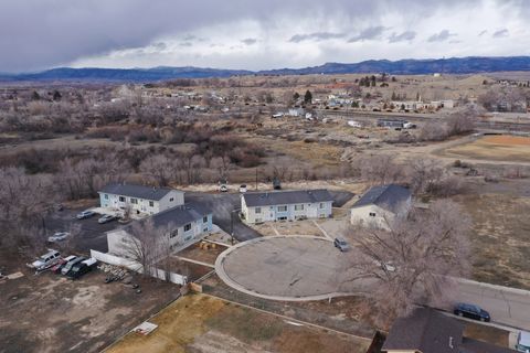 Multifamily For Sale - 106 W 250<br/> Wellington, UT 84542