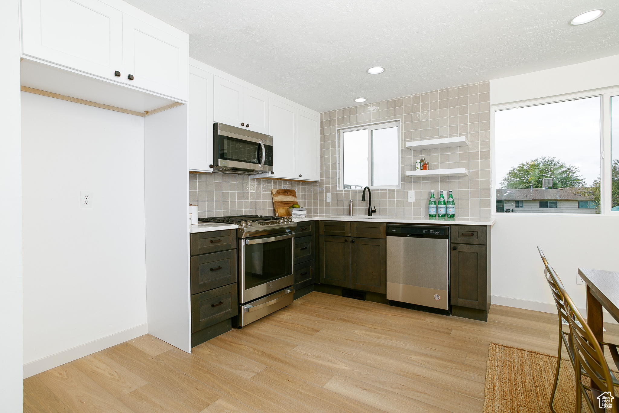MEADOW BROOK - Residential