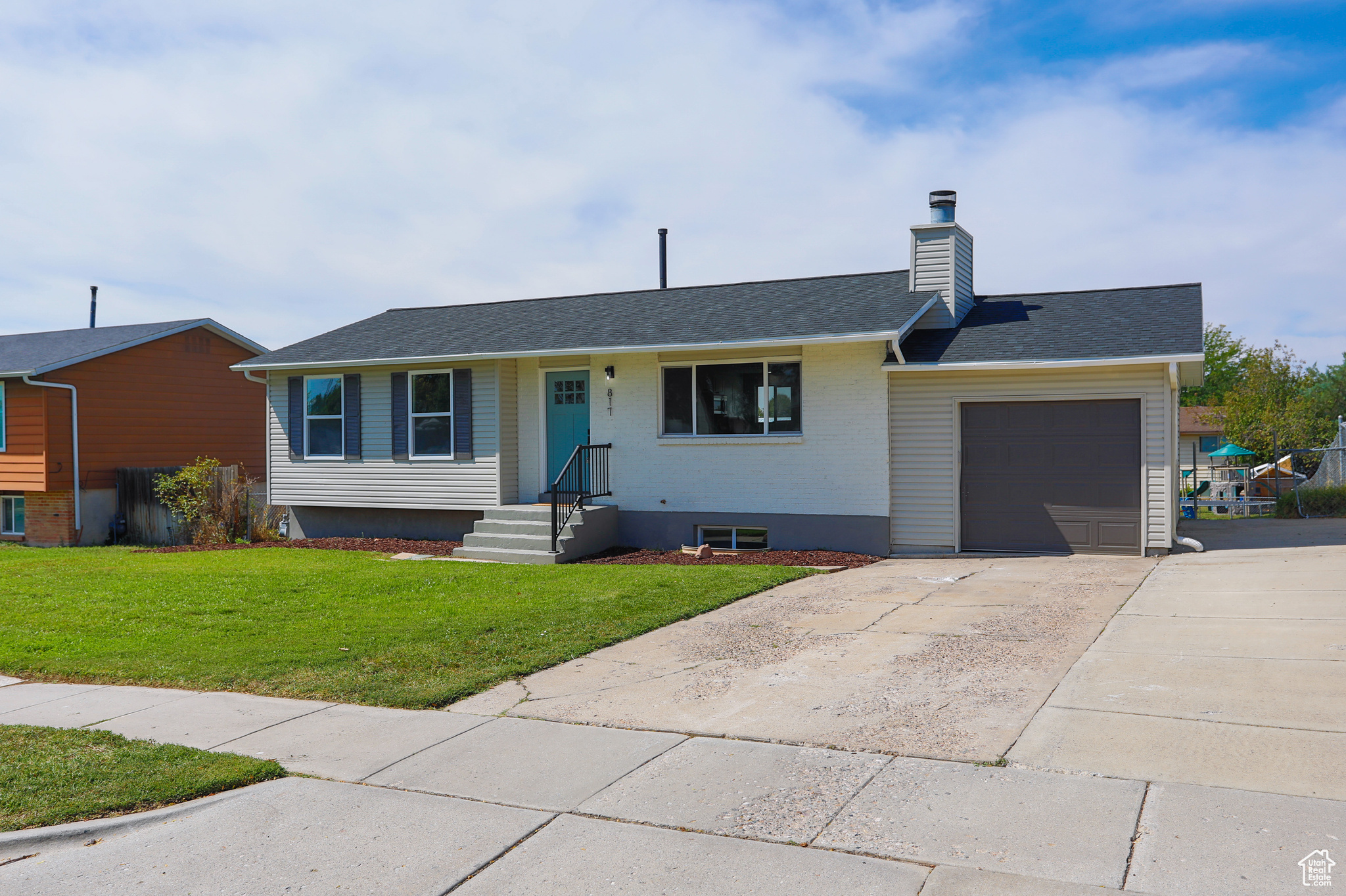 MEADOW BROOK - Residential