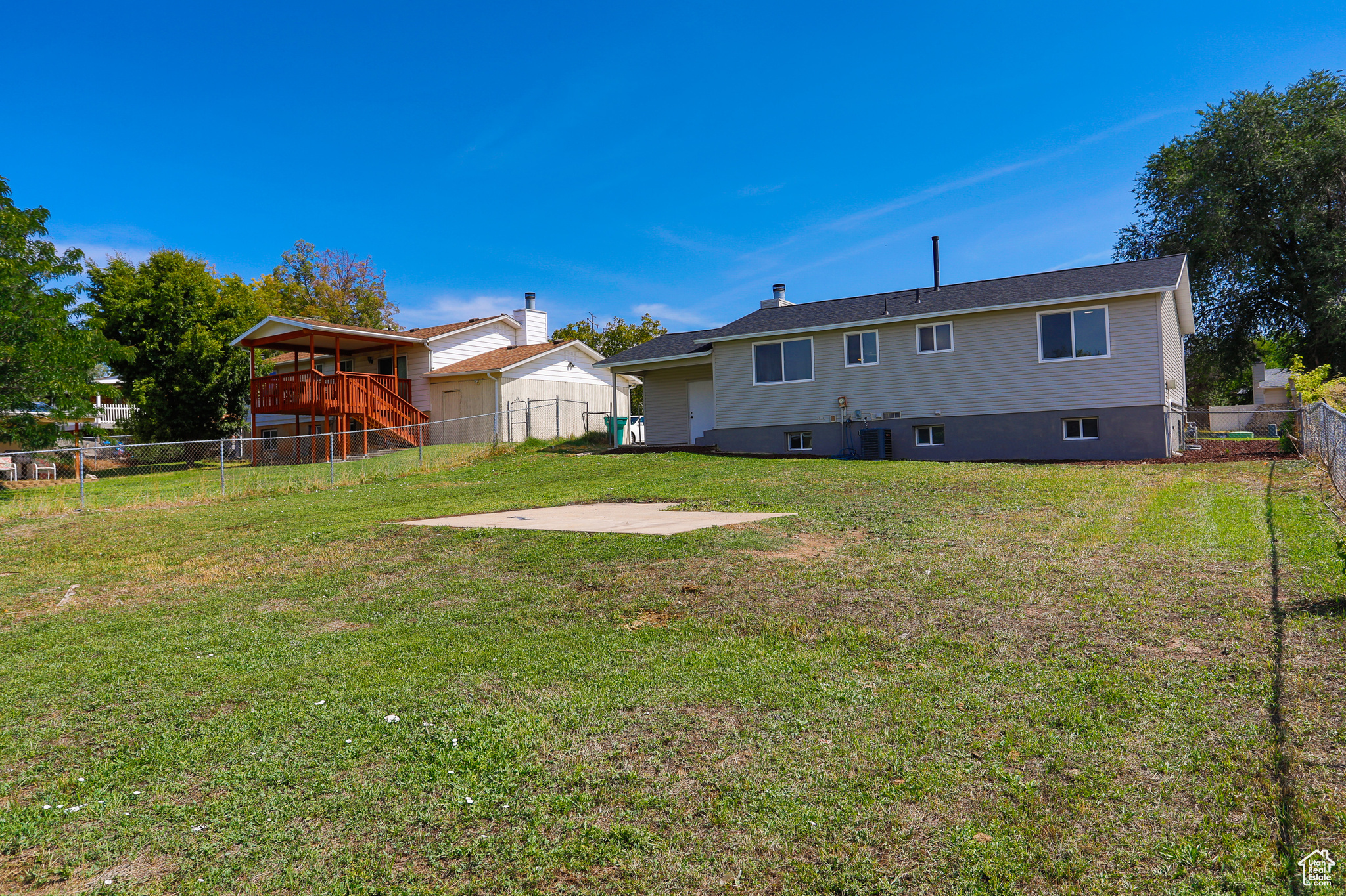 MEADOW BROOK - Residential