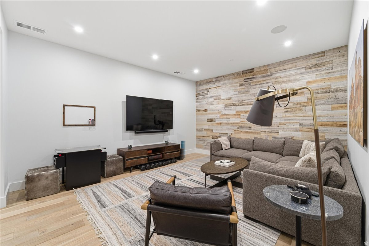 RIDGE AT CANYONS VILLAGE - Residential
