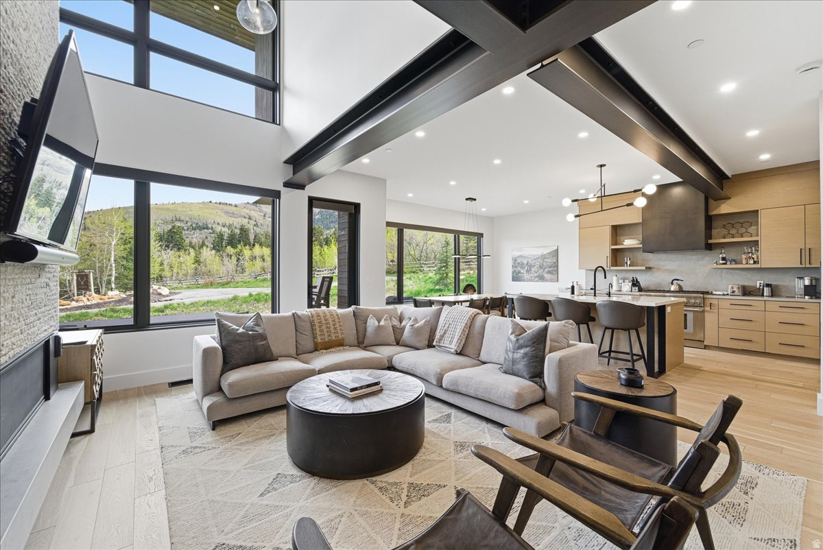 RIDGE AT CANYONS VILLAGE - Residential