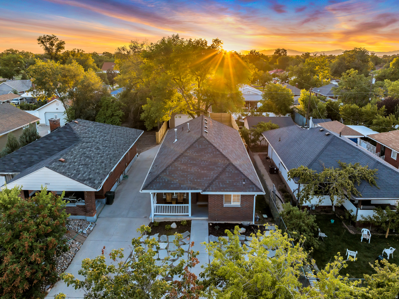 THOMPSON & DIETERS - Residential Lease
