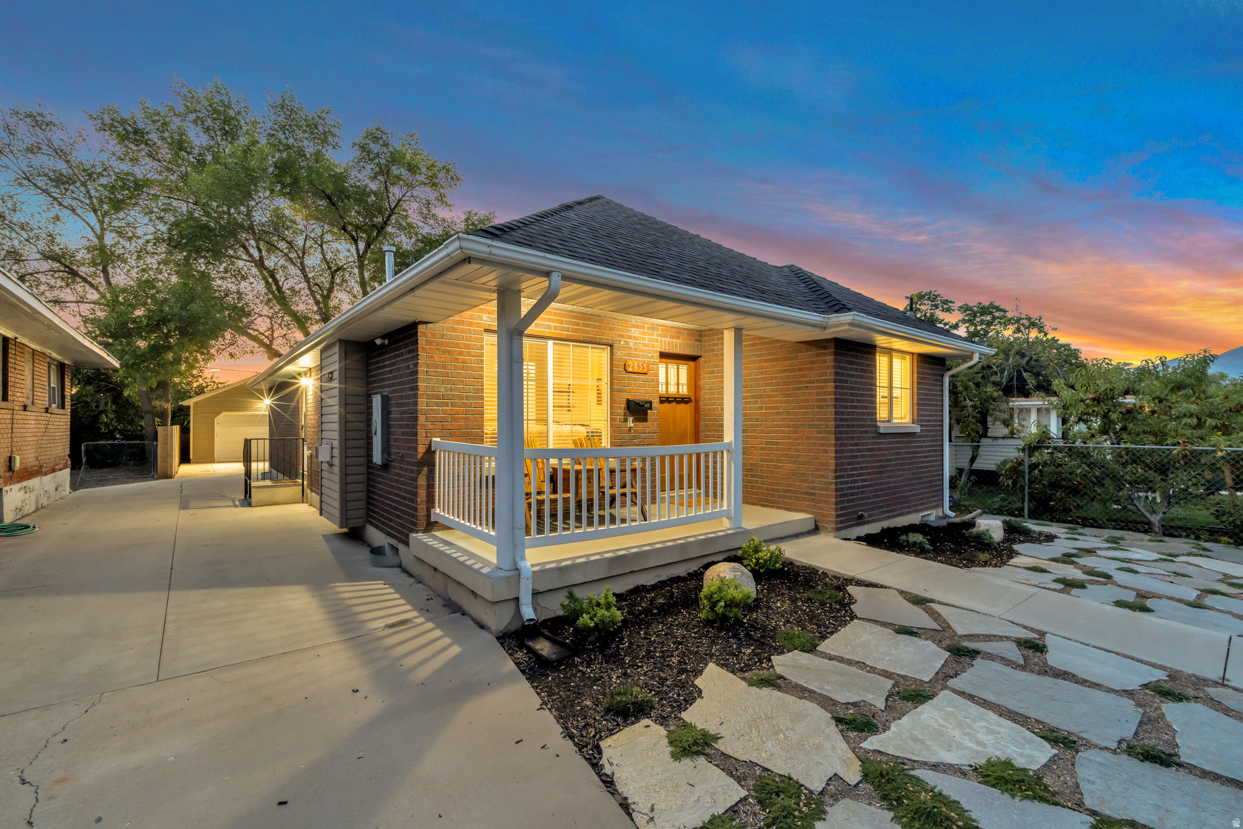 THOMPSON & DIETERS - Residential Lease