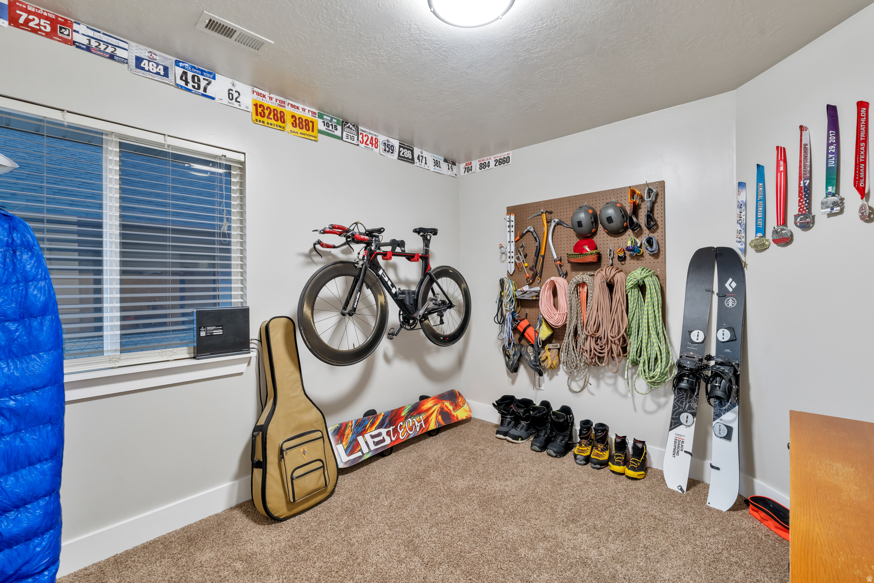 THOMPSON & DIETERS - Residential Lease