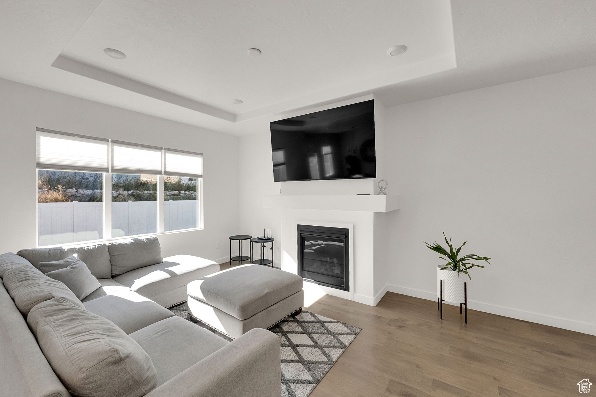 LITTLEVALLEYGATEWAY - Residential