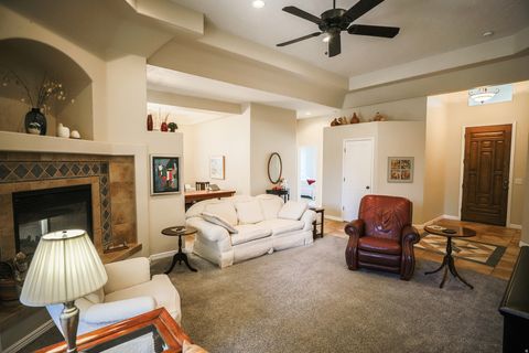 Tiny photo for 1613 N PRIMROSE DR, Saint George, UT 84770 (MLS # 2126574)