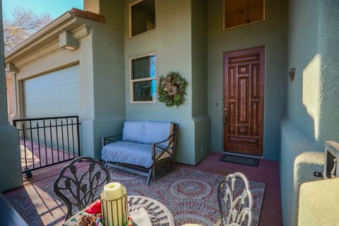 Tiny photo for 1613 N PRIMROSE DR, Saint George, UT 84770 (MLS # 2126574)