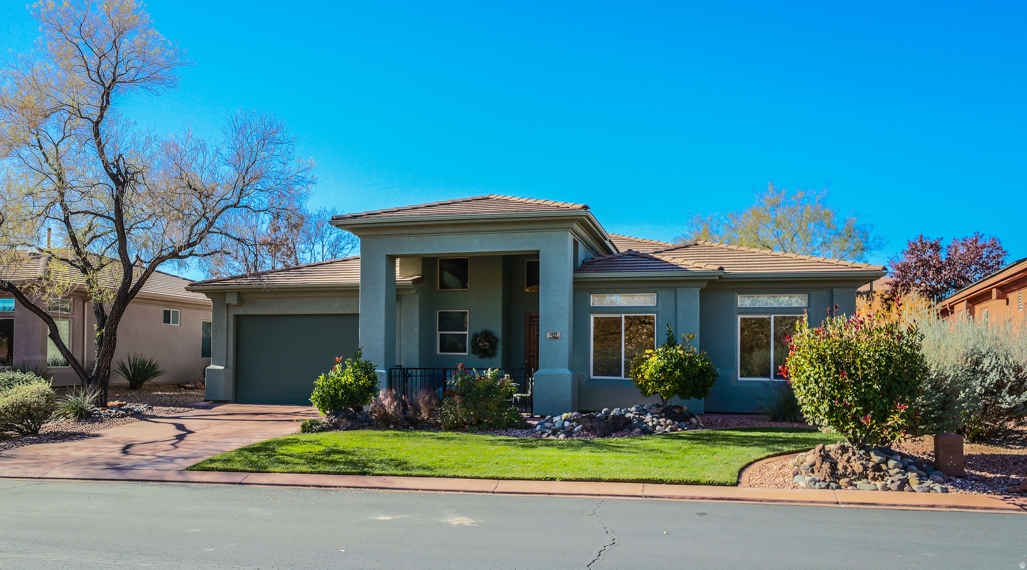 PARADISE CANYON 5 - Residential