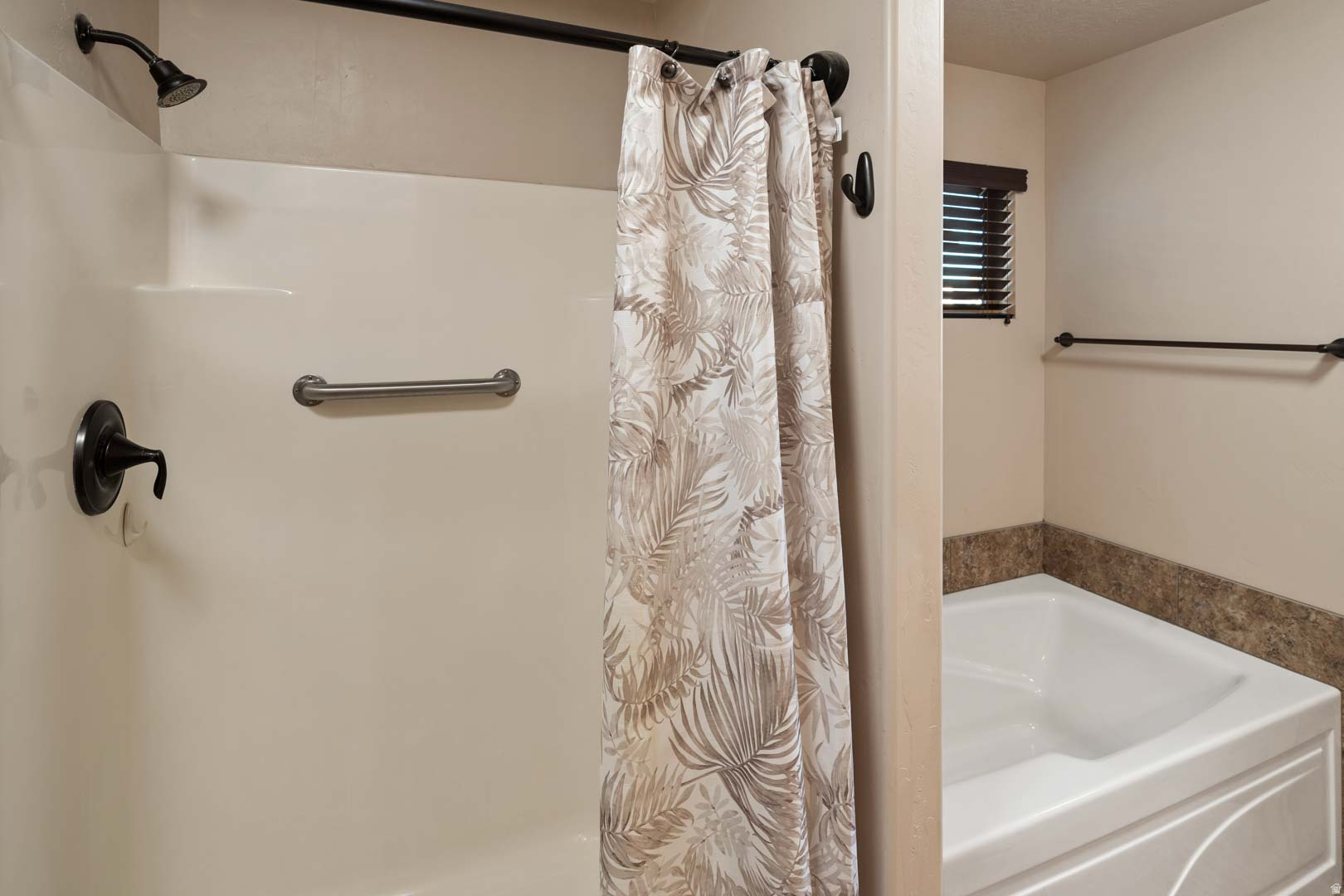 RANCH MEADOWS - Residential