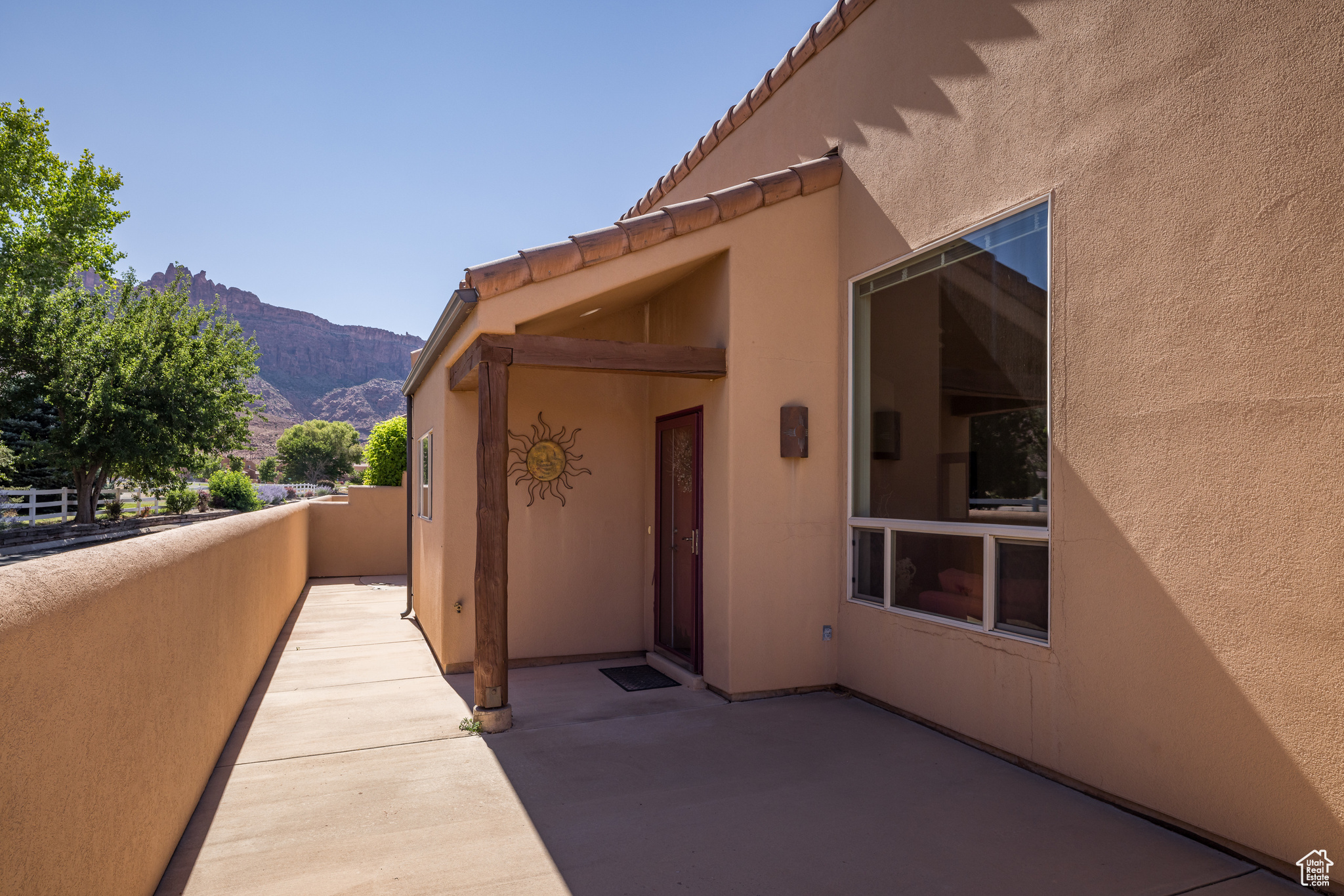 RIM VILLAGE TONWHOMES - Residential