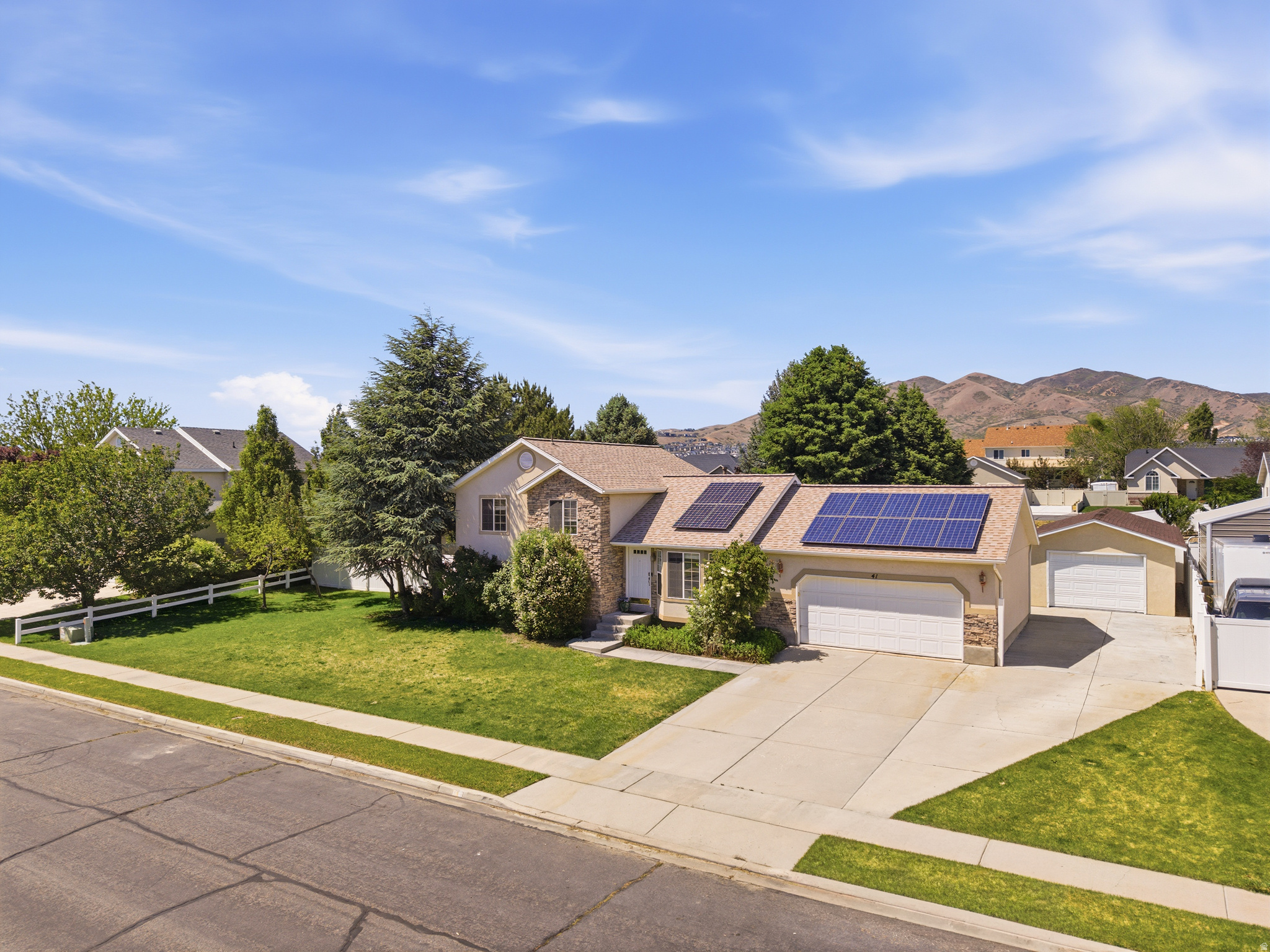 RIDGE - Residential