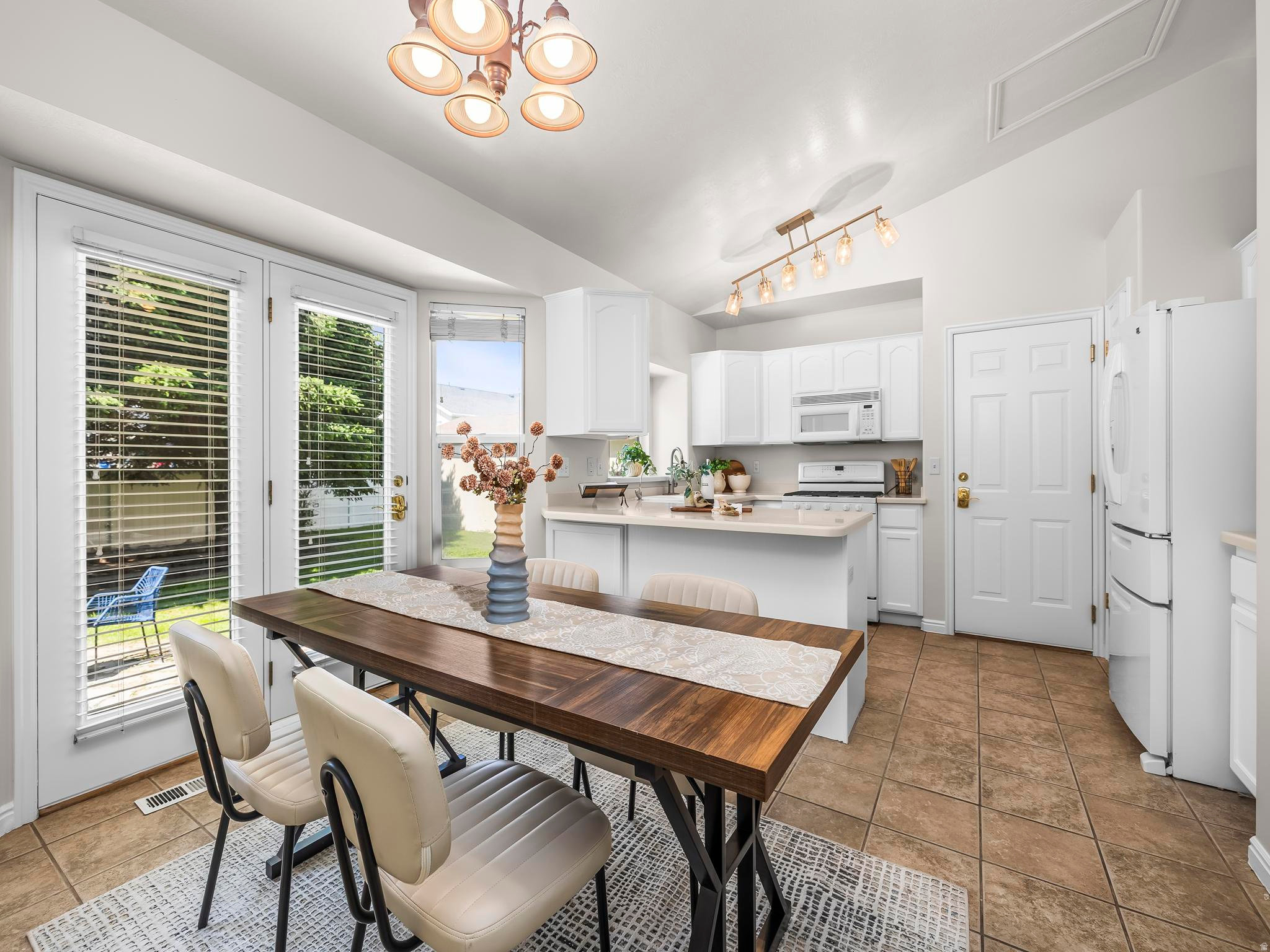 RIDGE - Residential