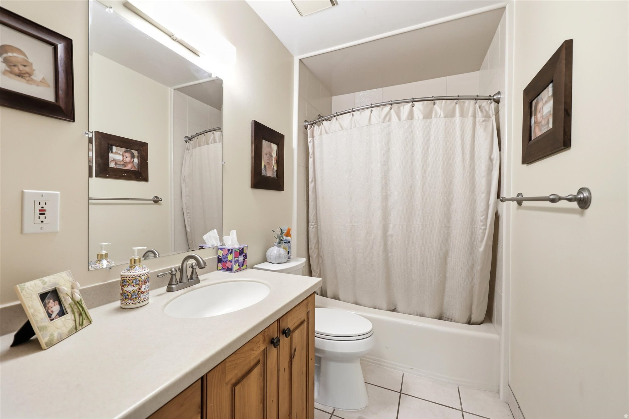 CHATTEL ESTATES - Residential