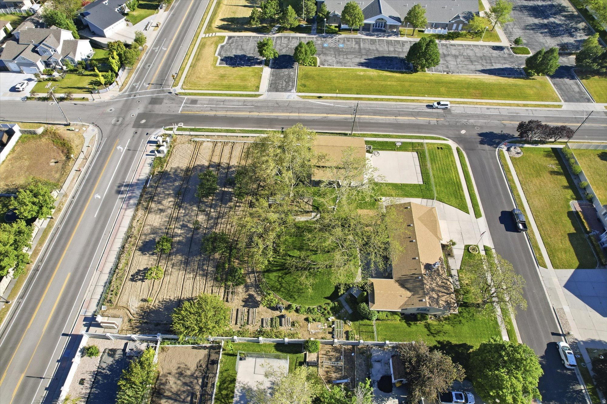 CHATTEL ESTATES - Residential