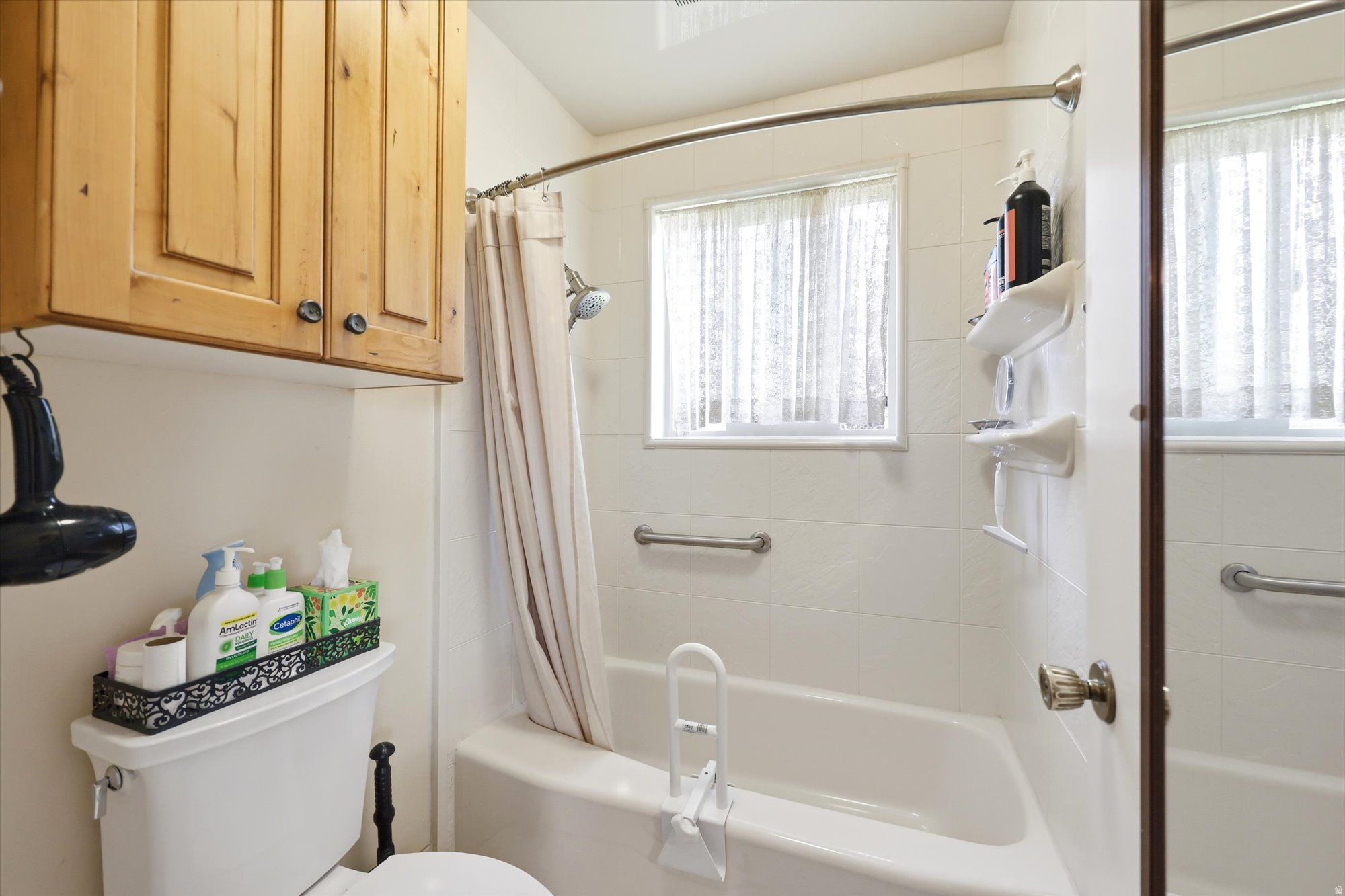 CHATTEL ESTATES - Residential